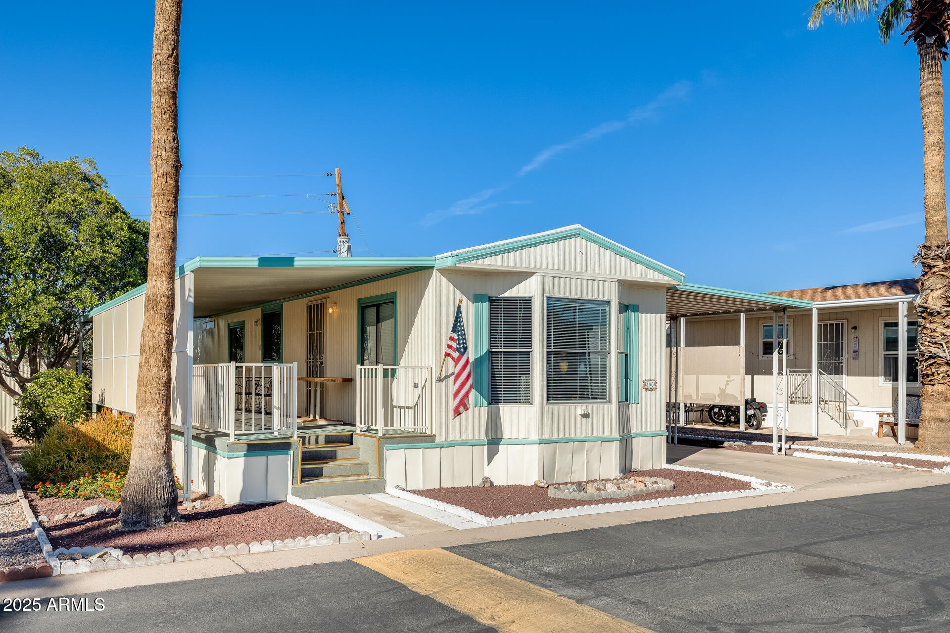 SUNNY CREST - Residential