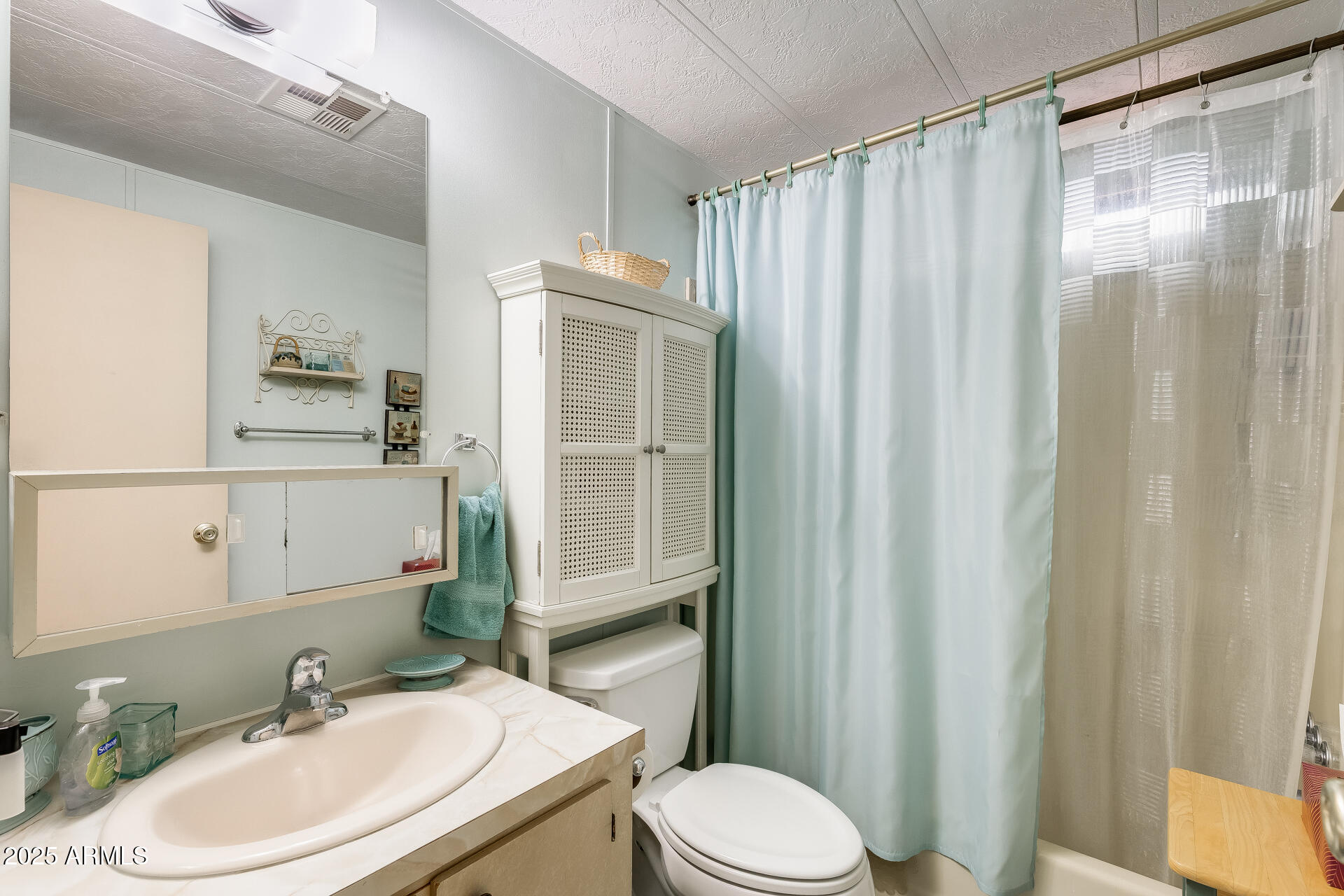 SUNNY CREST - Residential