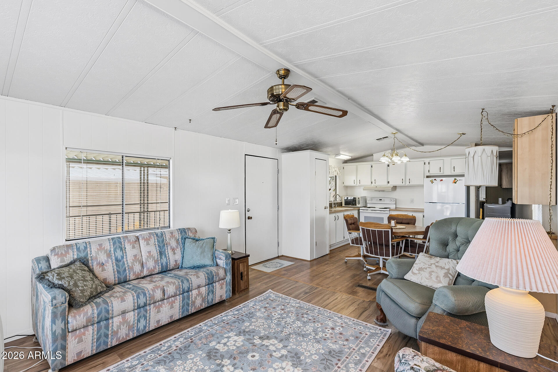 SUNNY CREST - Residential