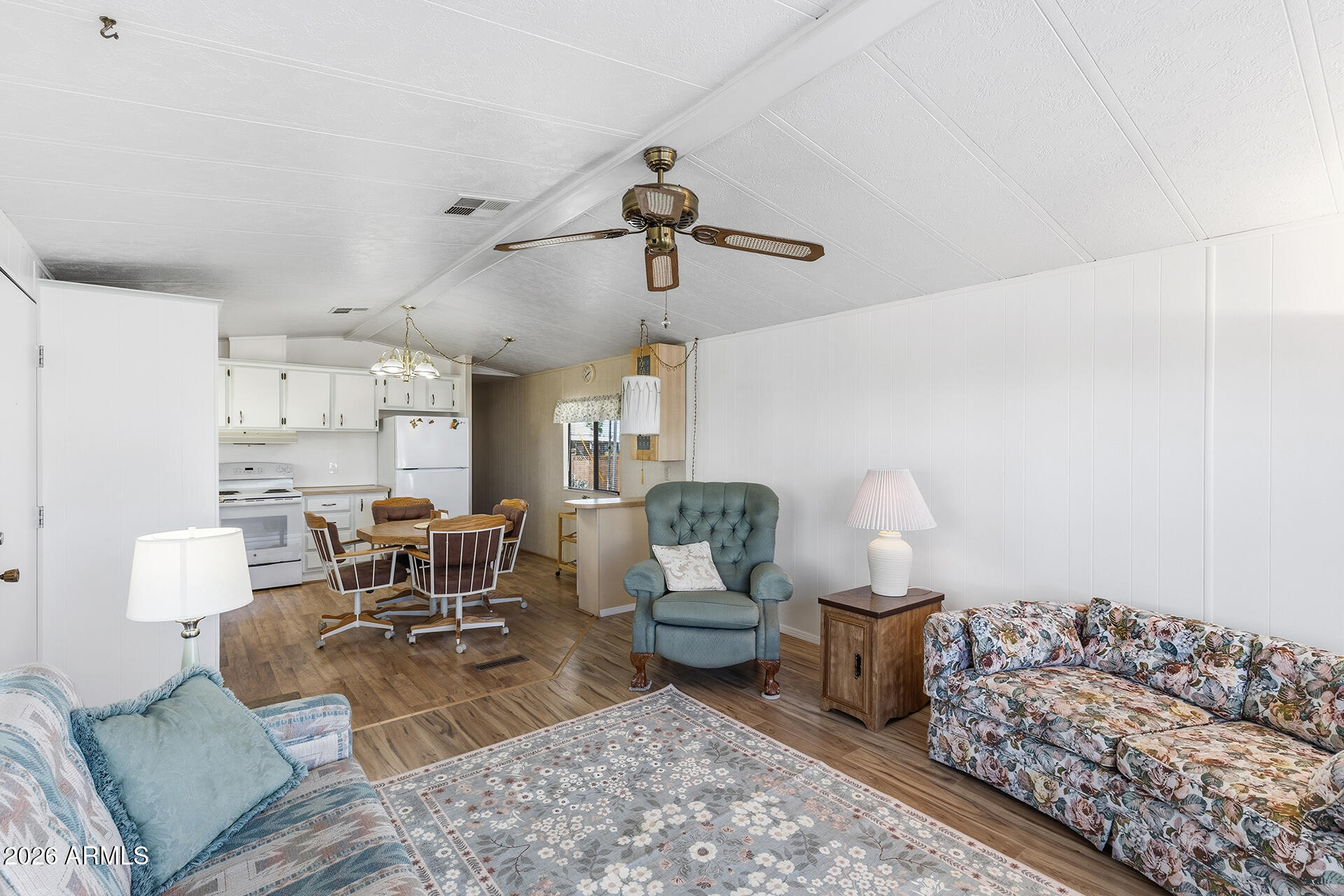 SUNNY CREST - Residential