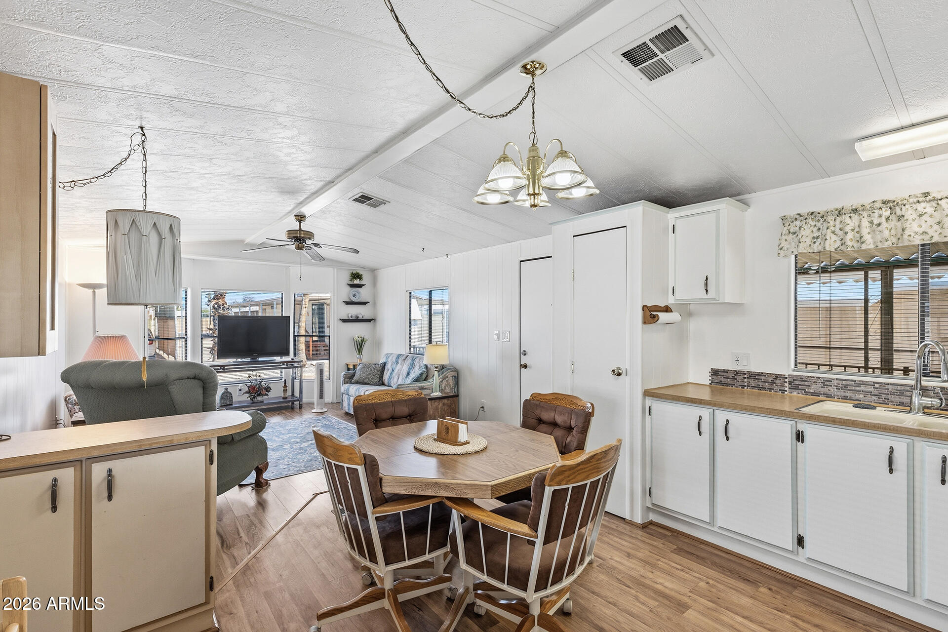 SUNNY CREST - Residential