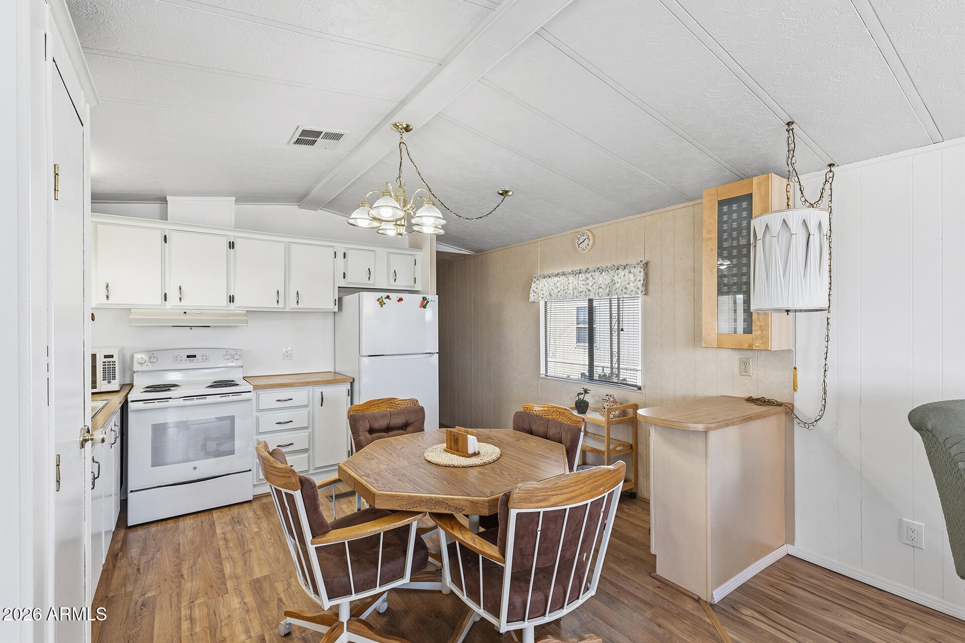 SUNNY CREST - Residential