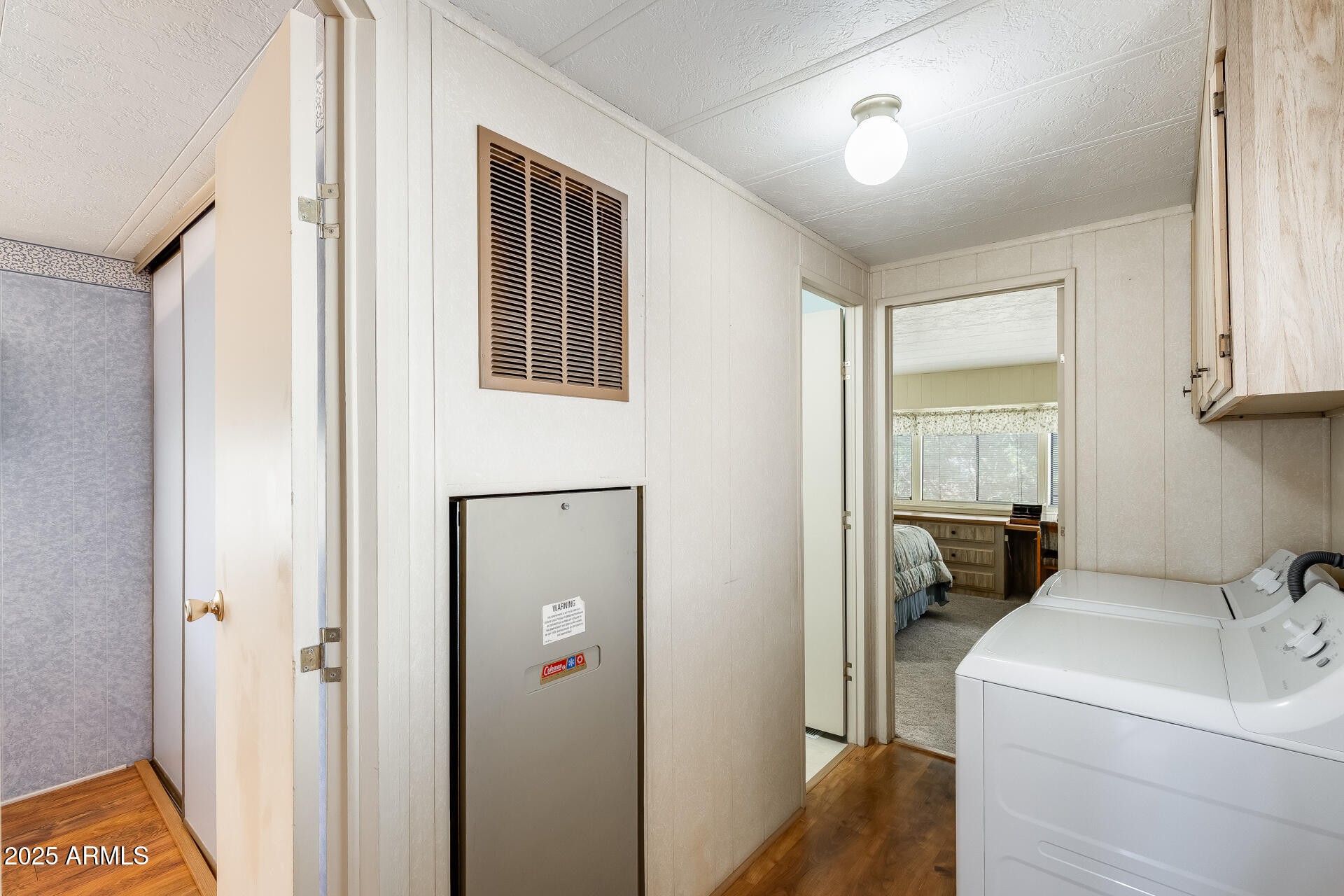 SUNNY CREST - Residential
