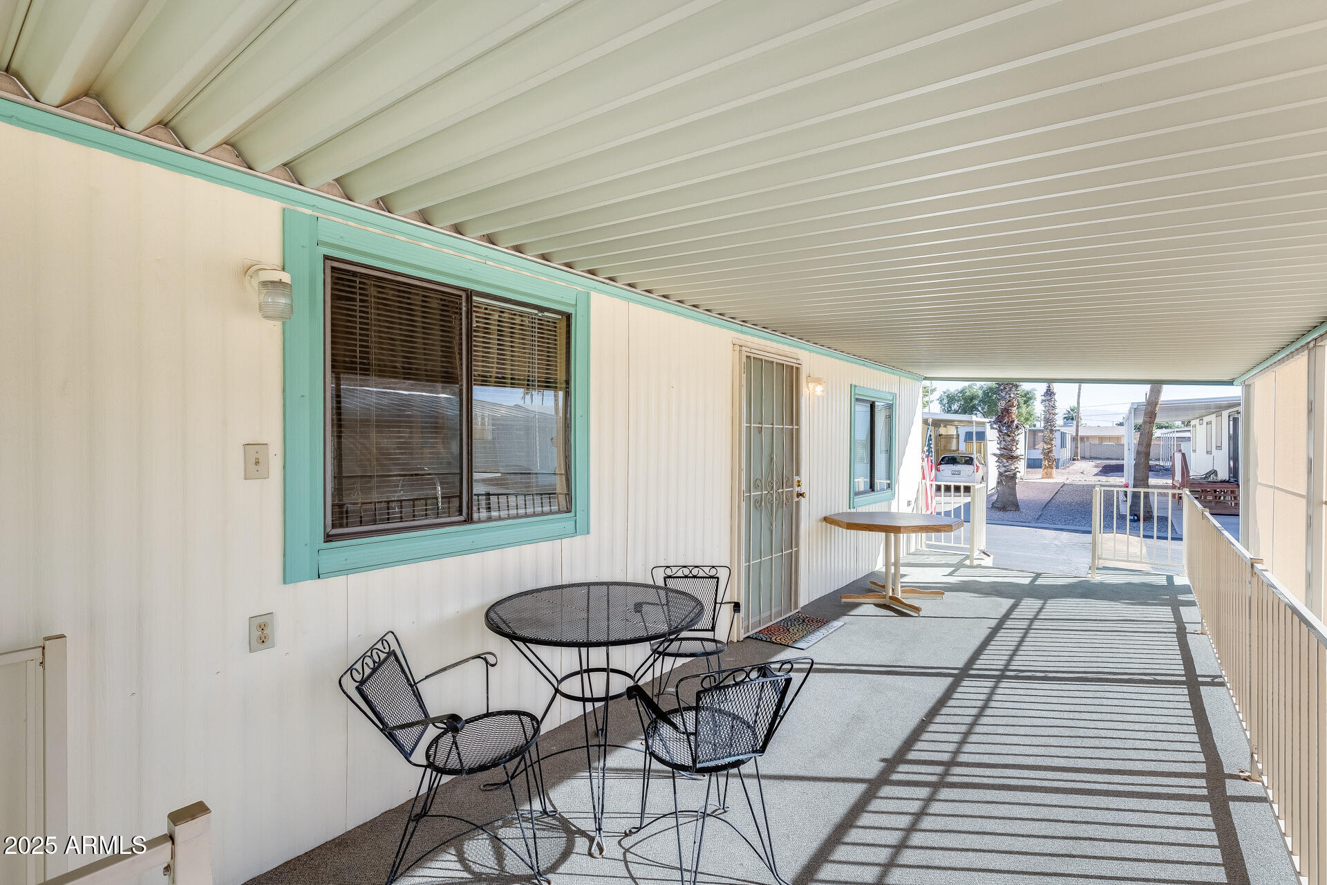 SUNNY CREST - Residential