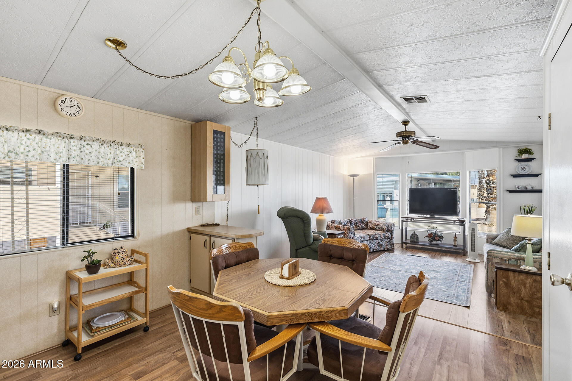 SUNNY CREST - Residential