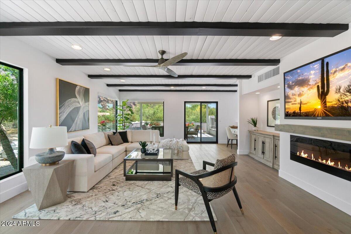 PEBBLE RIDGE - Residential