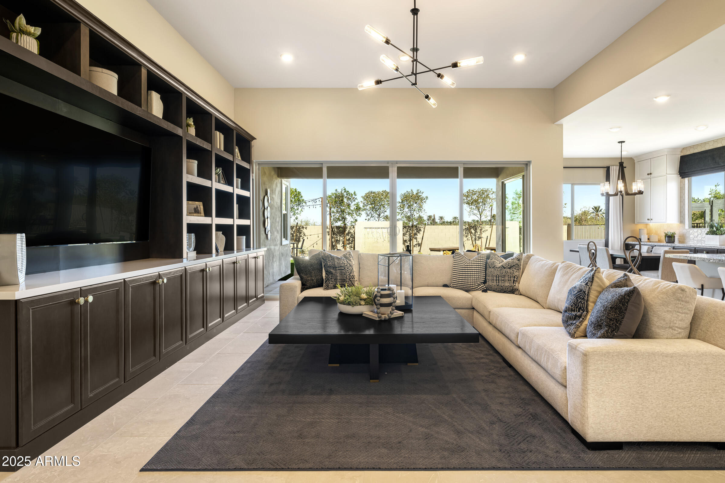 WHISPERING HILLS - Residential