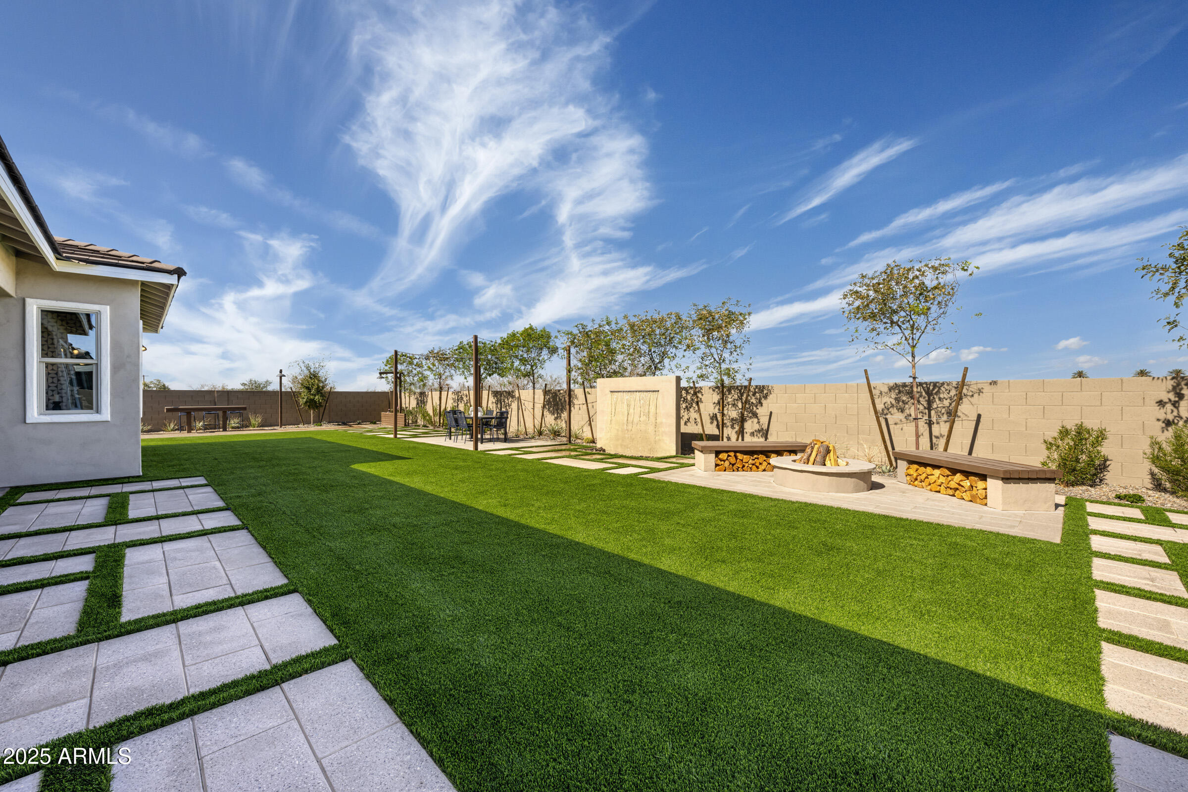 WHISPERING HILLS - Residential