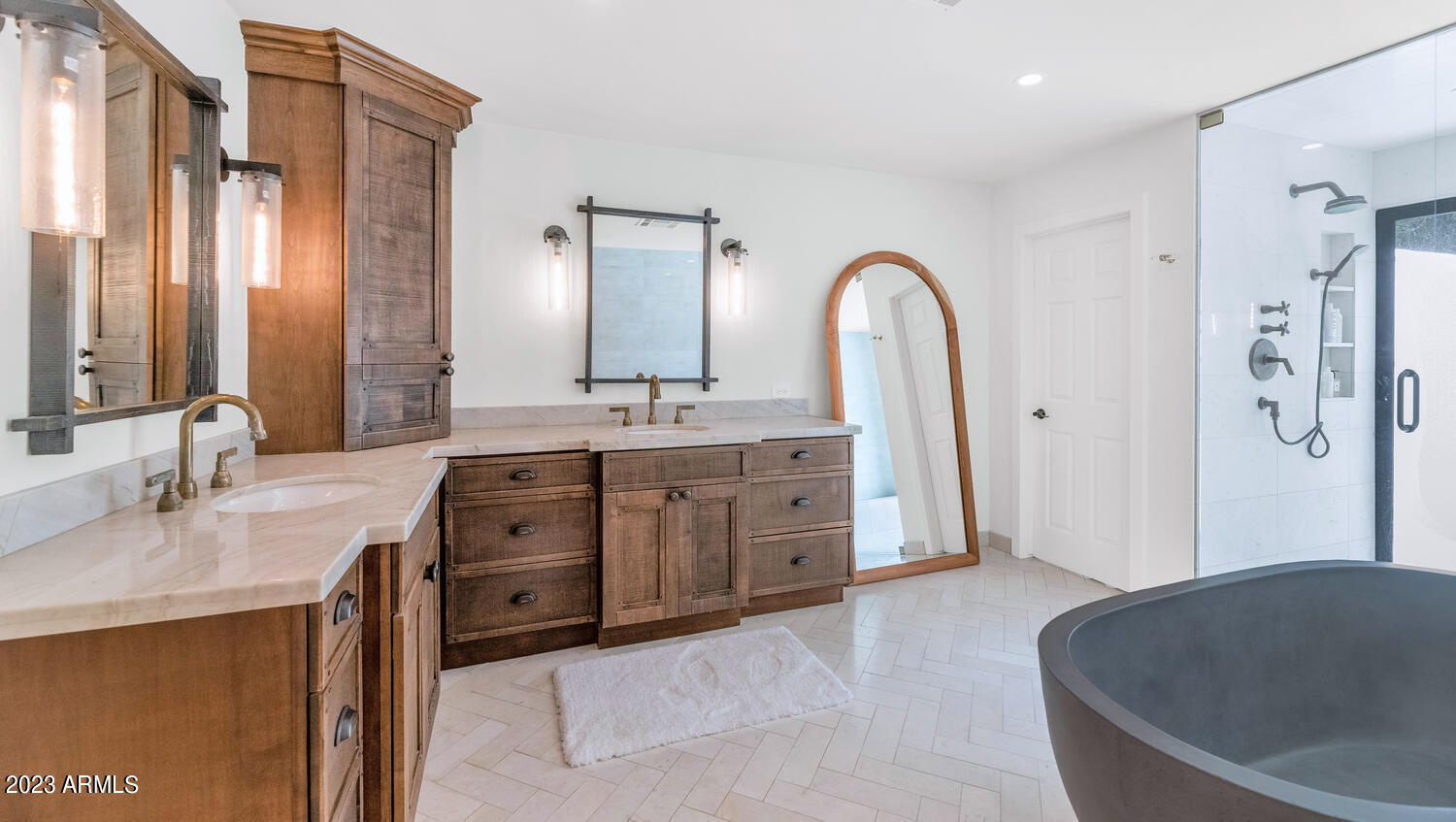 CAMELBACK CANYON - Residential
