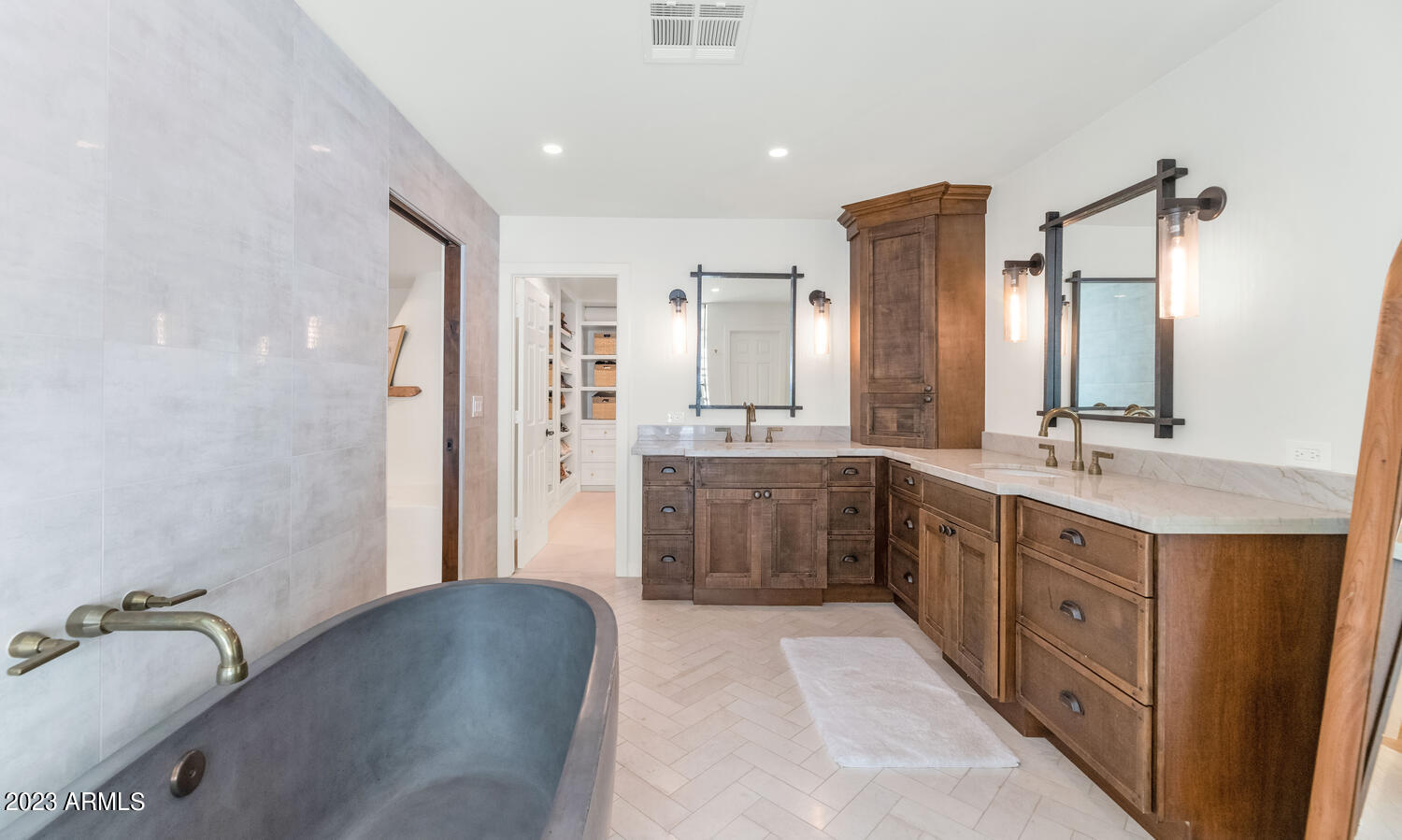 CAMELBACK CANYON - Residential