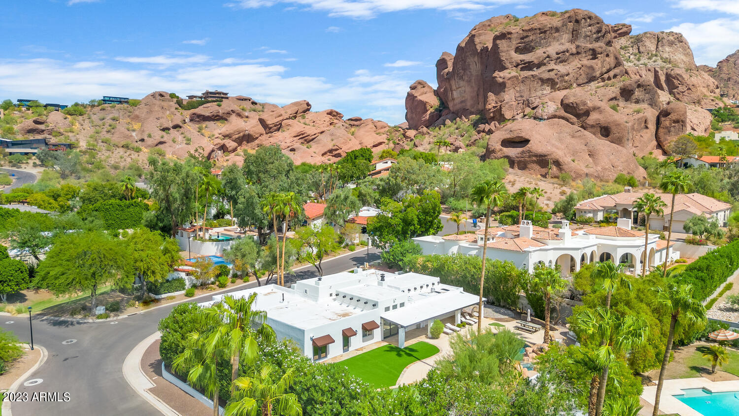 CAMELBACK CANYON - Residential