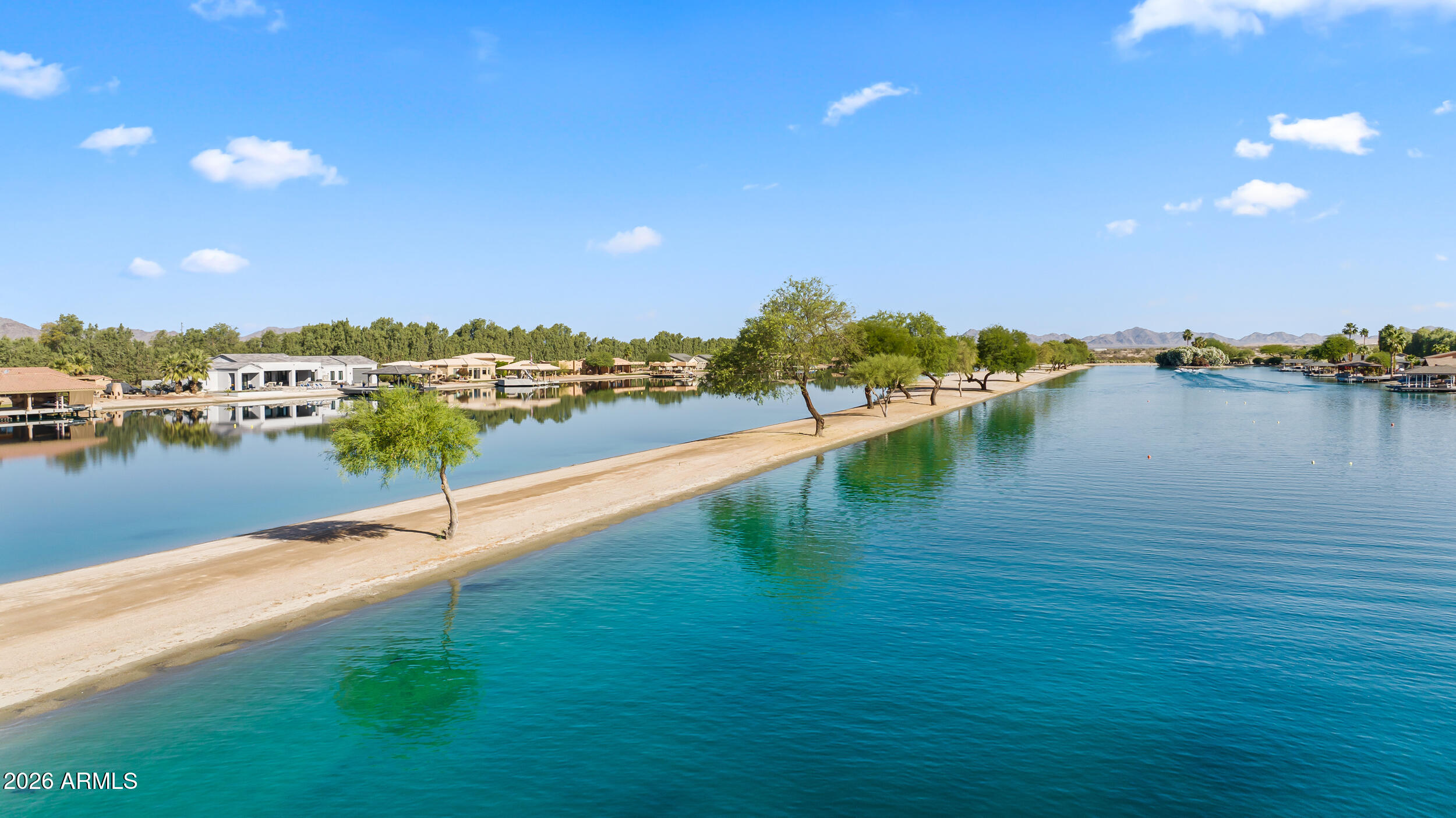 Lakeside Ski Village - Land