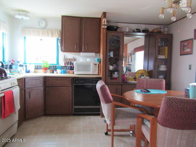 SAFARI MOBILE HOME PARK - Residential