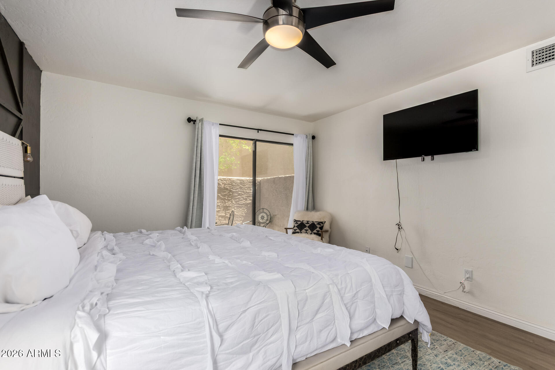 LOS CORONADOS AMD - Residential Lease