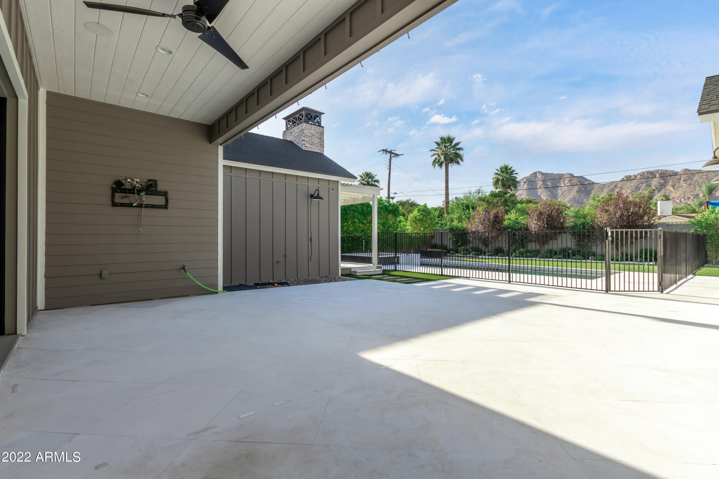 SUN VALLEY ESTATES LOT 1-4, 8-17, 20-33 - Residential