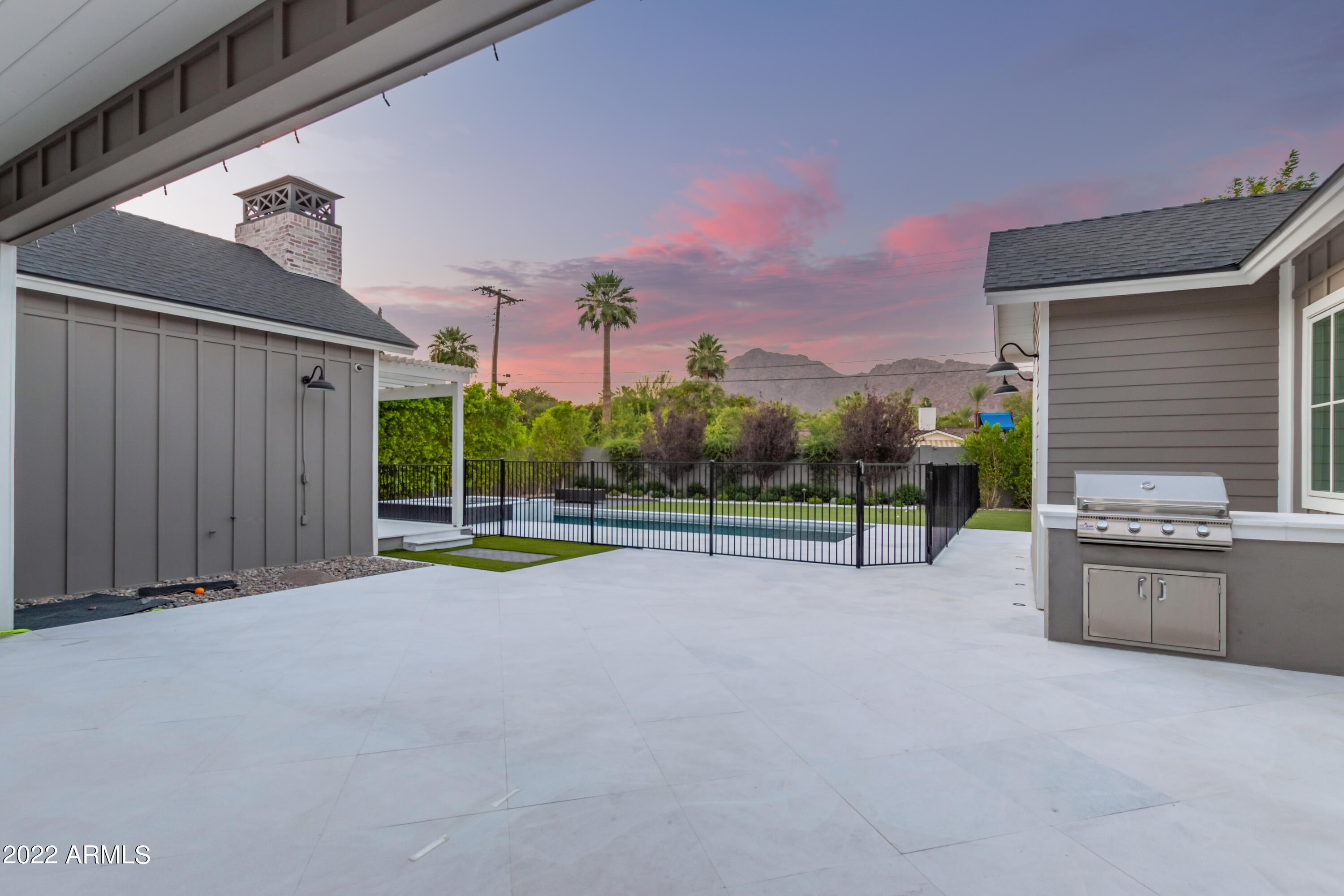 SUN VALLEY ESTATES LOT 1-4, 8-17, 20-33 - Residential