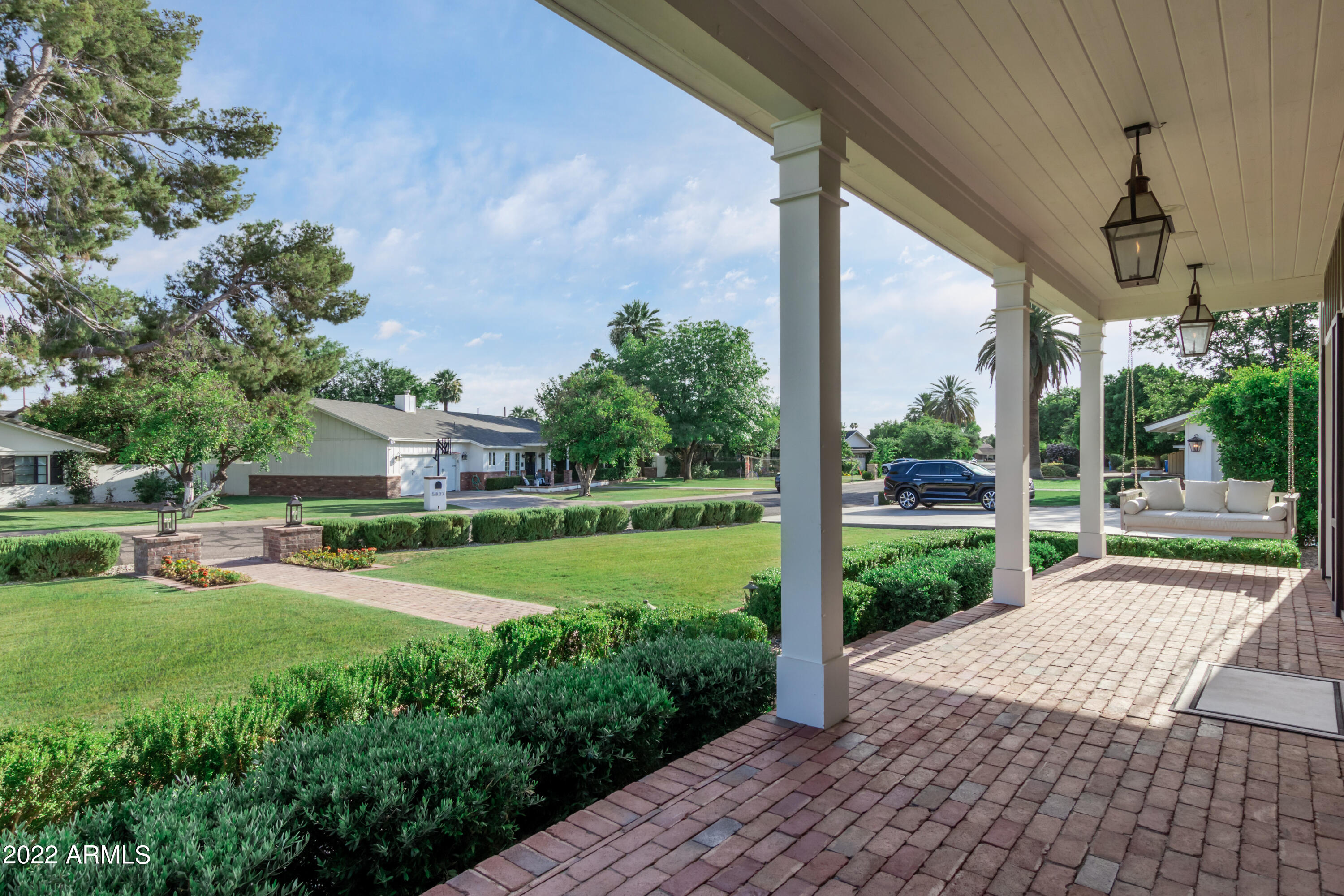 SUN VALLEY ESTATES LOT 1-4, 8-17, 20-33 - Residential