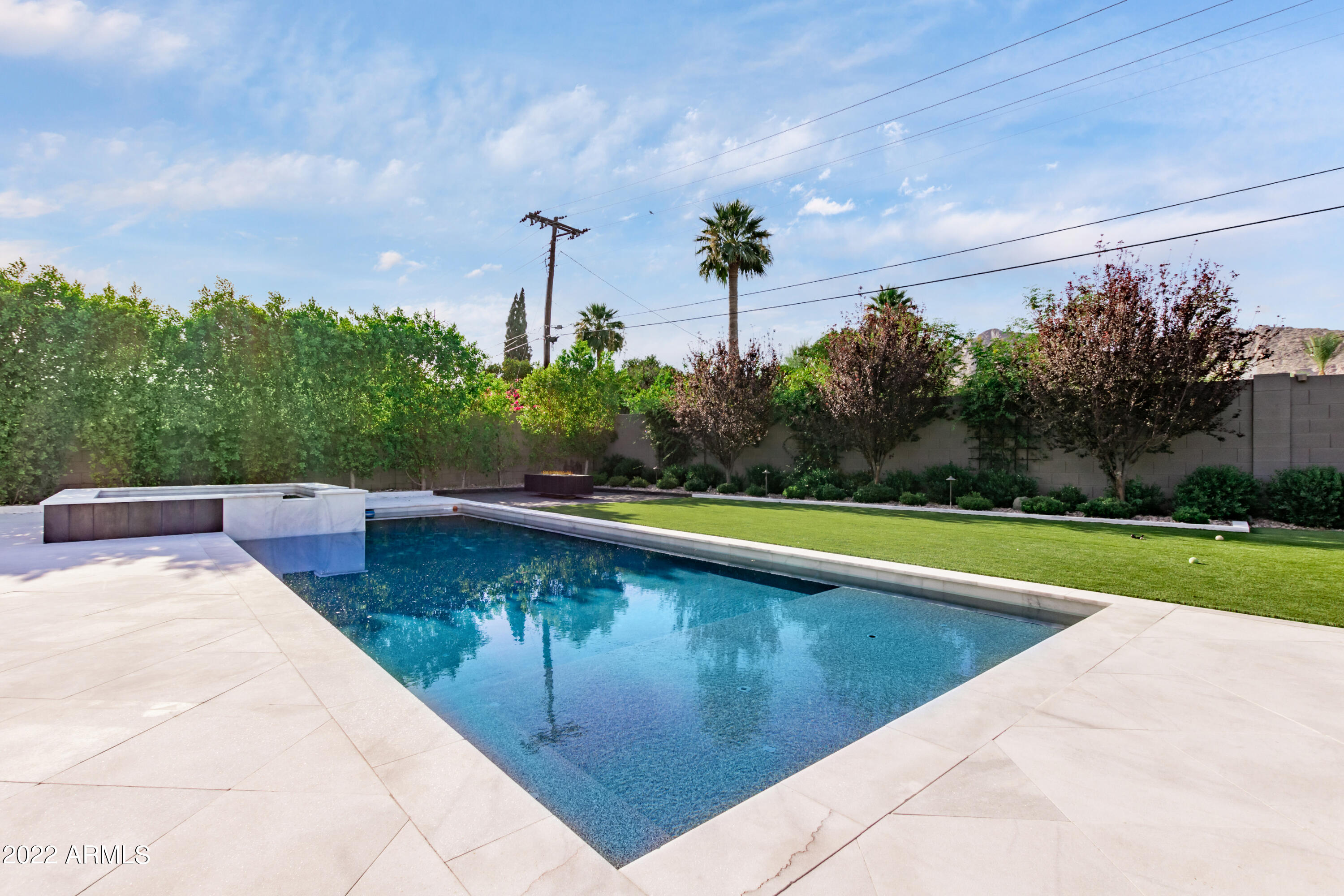 SUN VALLEY ESTATES LOT 1-4, 8-17, 20-33 - Residential