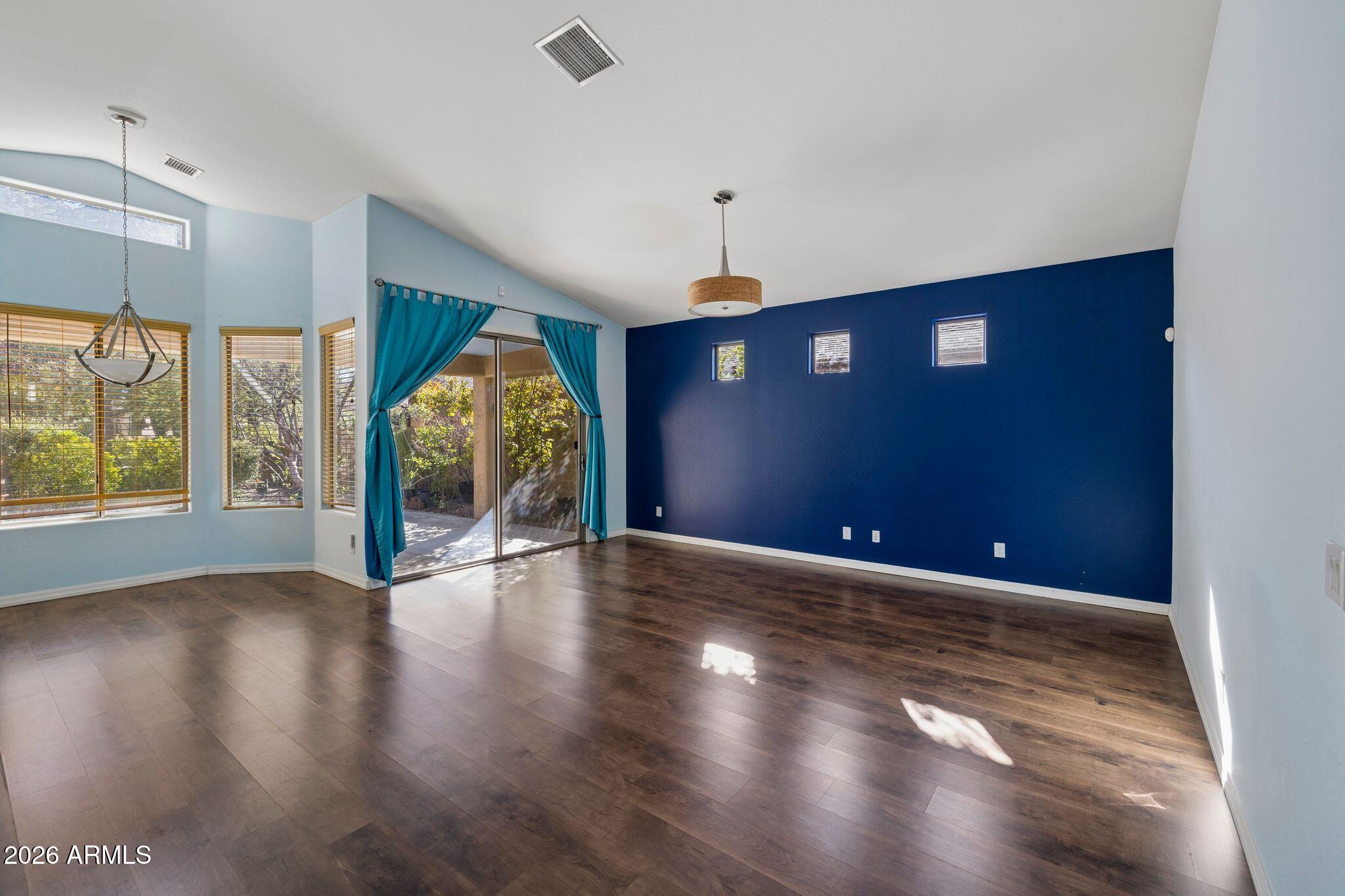 STONERIDGE 5 - Residential