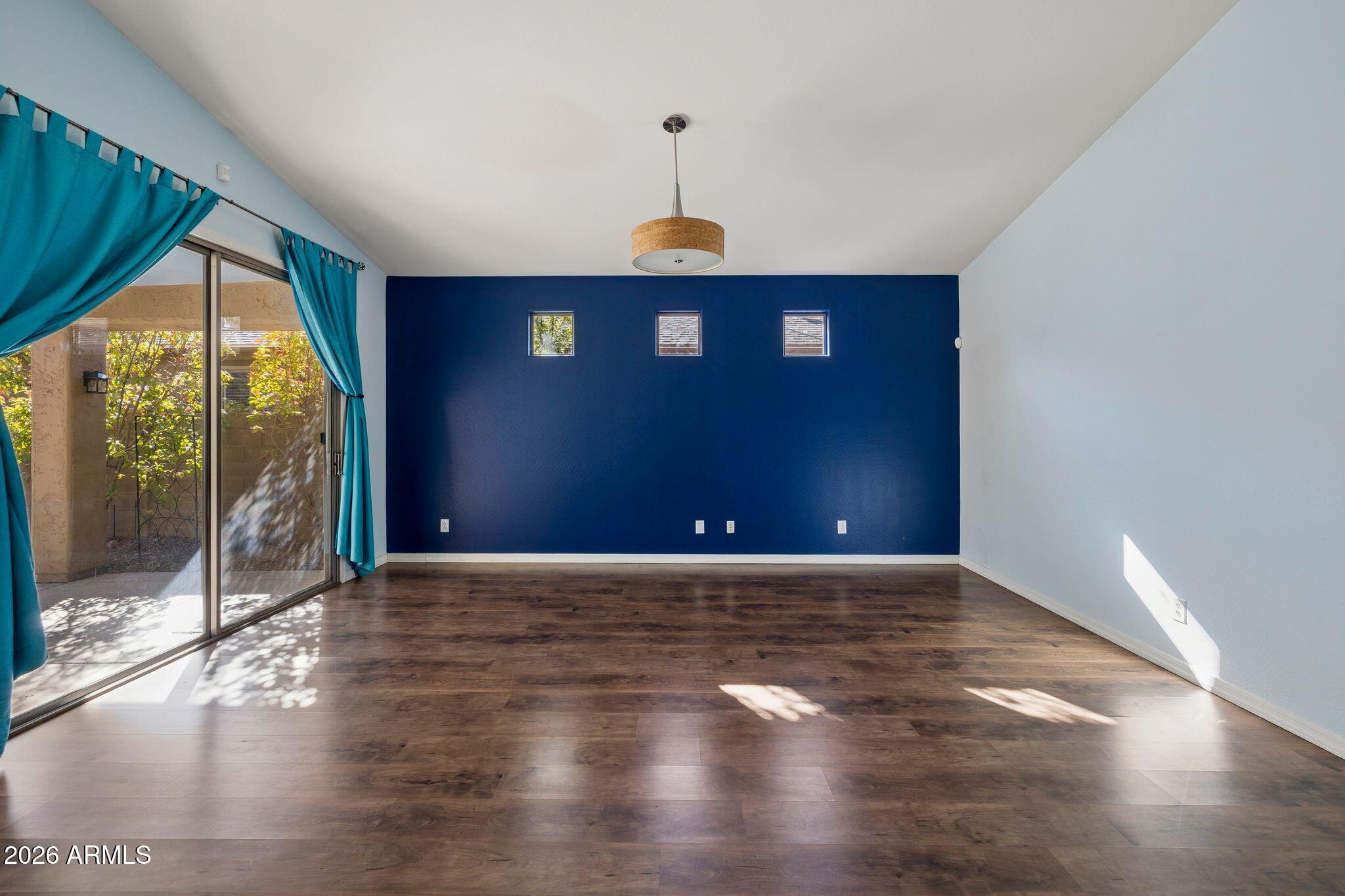 STONERIDGE 5 - Residential