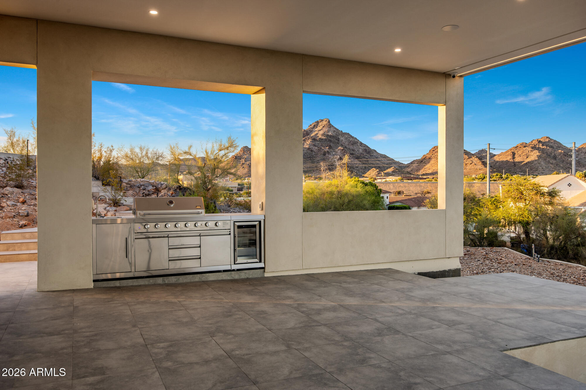 2200 E BETHANY - Residential