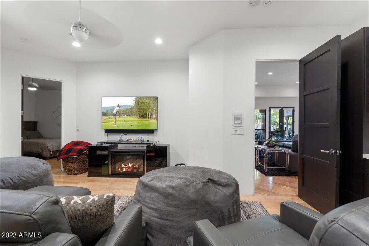 Equestrian Manor - Residential