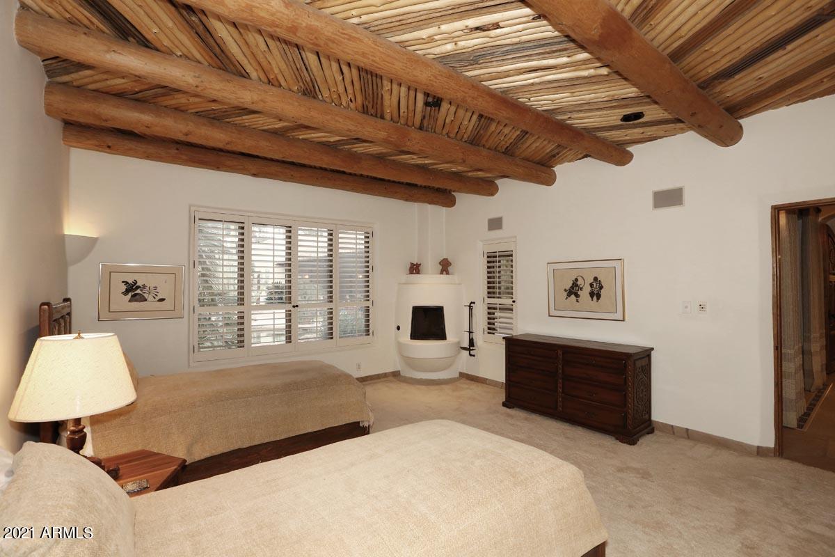 CASA BLANCA ESTATES LOT 20-37 & TR A - Residential