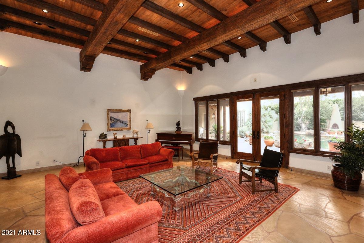 CASA BLANCA ESTATES LOT 20-37 & TR A - Residential