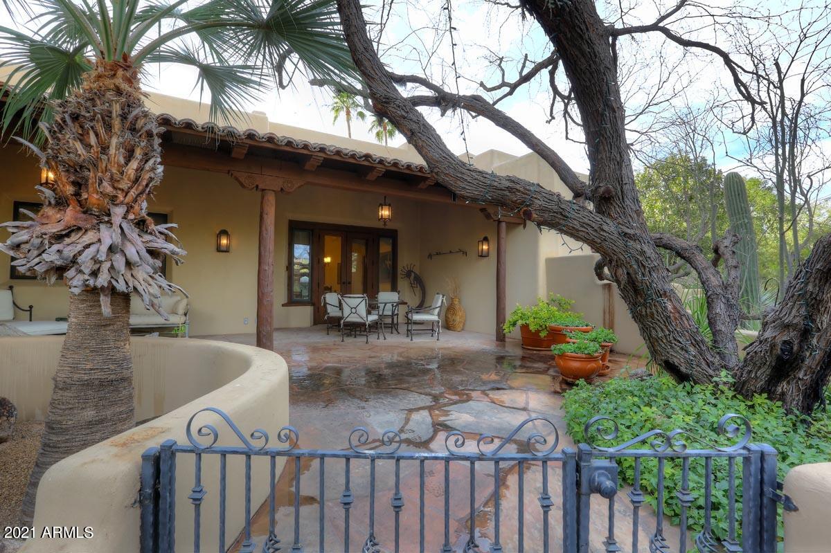 CASA BLANCA ESTATES LOT 20-37 & TR A - Residential
