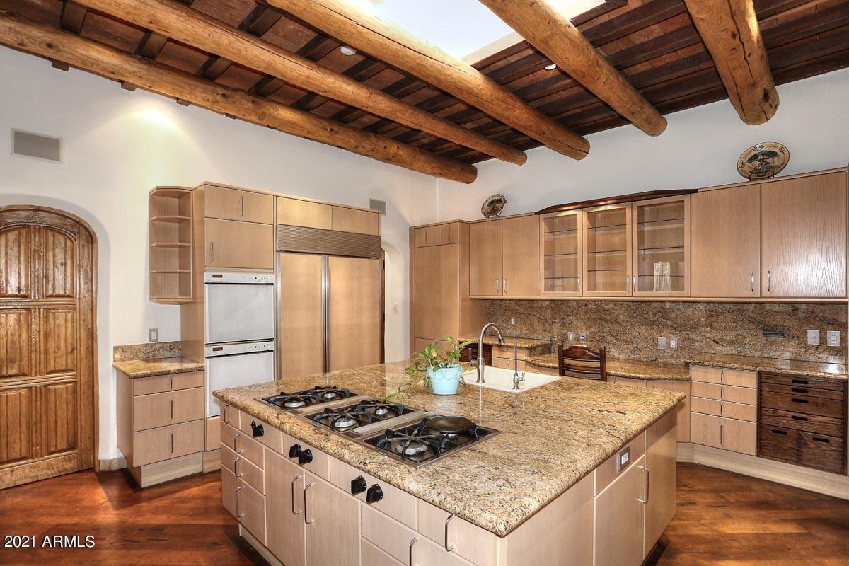 CASA BLANCA ESTATES LOT 20-37 & TR A - Residential