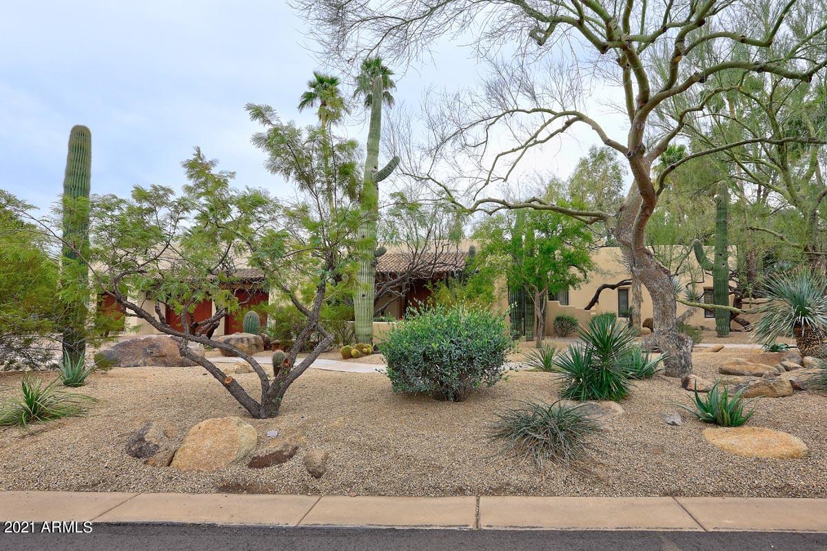 CASA BLANCA ESTATES LOT 20-37 & TR A - Residential
