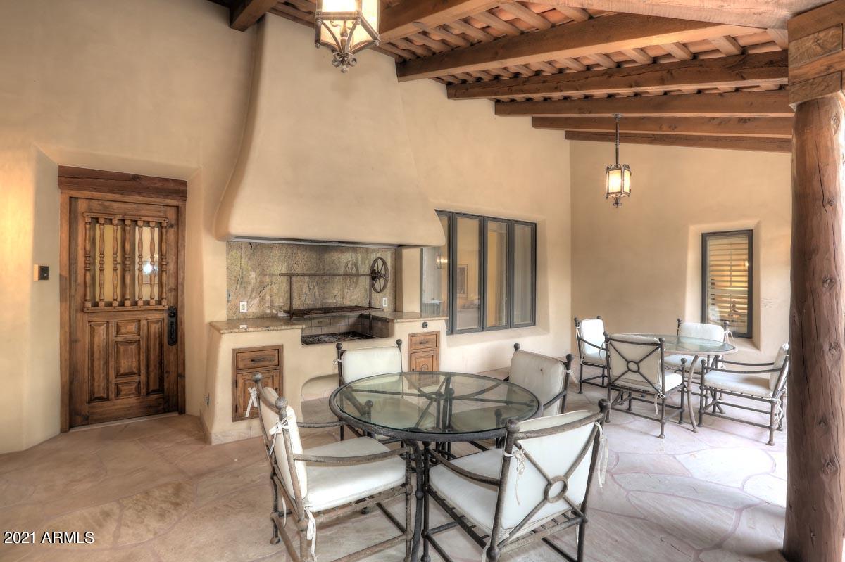 CASA BLANCA ESTATES LOT 20-37 & TR A - Residential