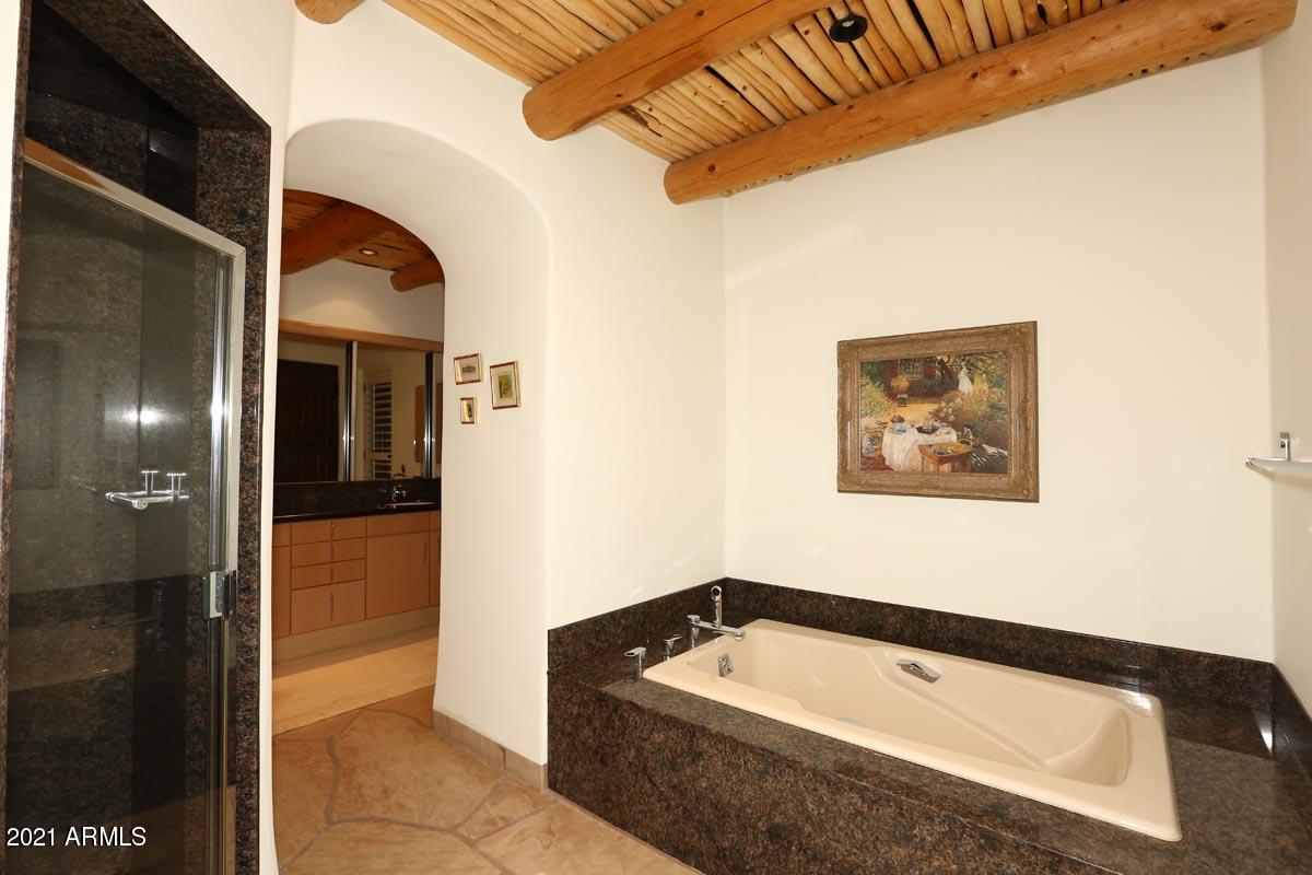 CASA BLANCA ESTATES LOT 20-37 & TR A - Residential