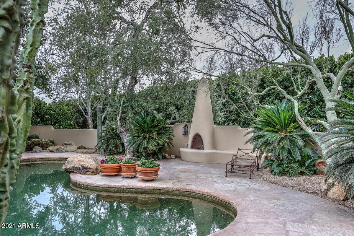 CASA BLANCA ESTATES LOT 20-37 & TR A - Residential