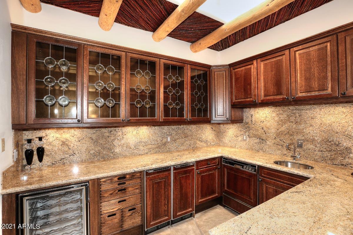 CASA BLANCA ESTATES LOT 20-37 & TR A - Residential