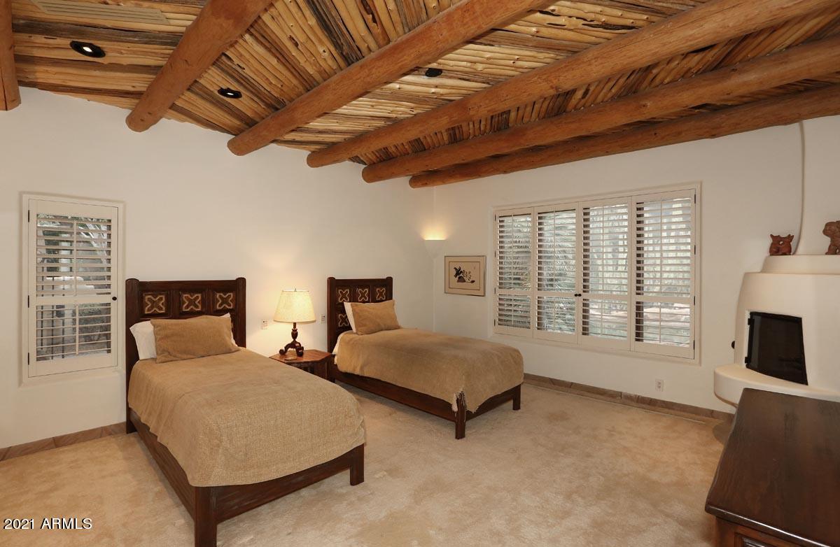 CASA BLANCA ESTATES LOT 20-37 & TR A - Residential