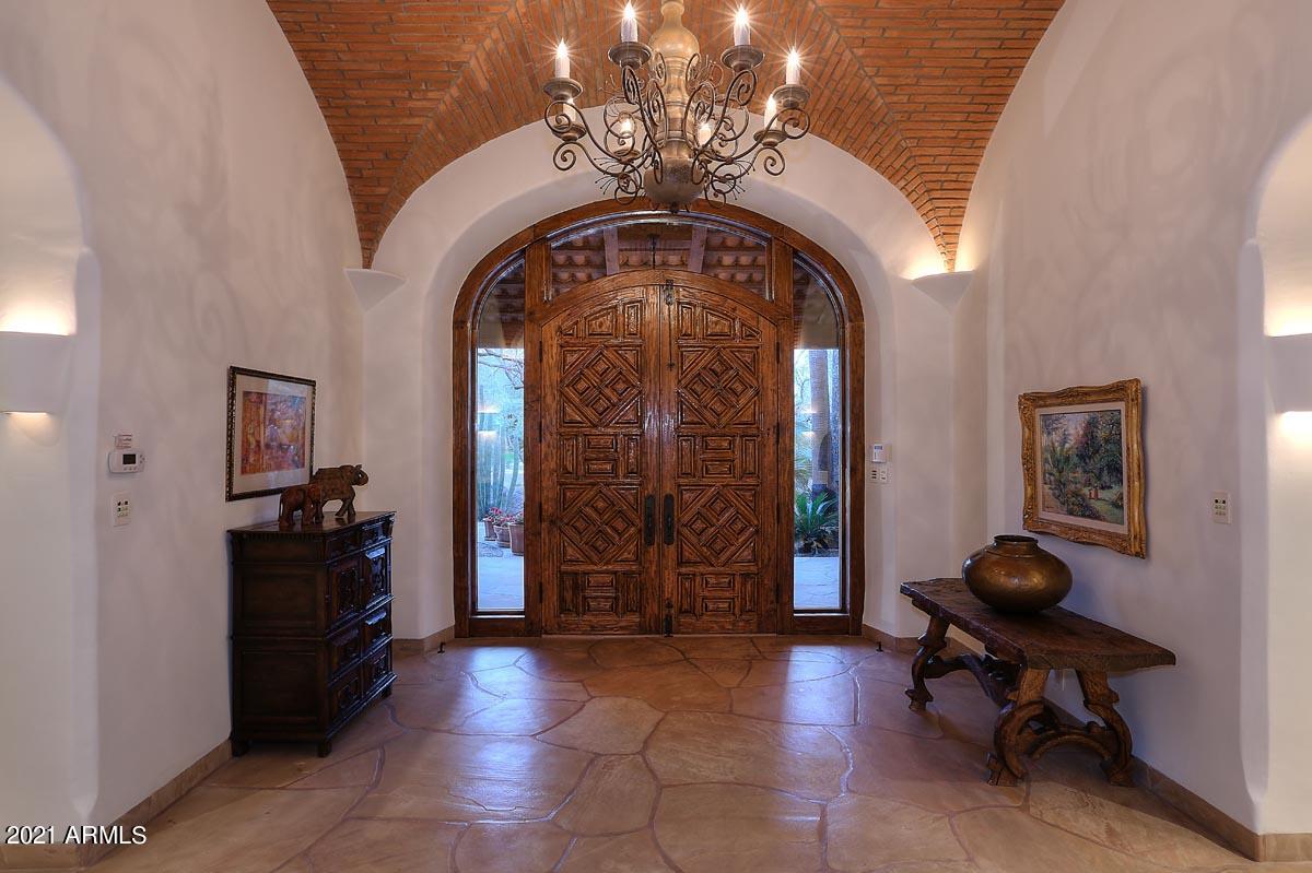 CASA BLANCA ESTATES LOT 20-37 & TR A - Residential