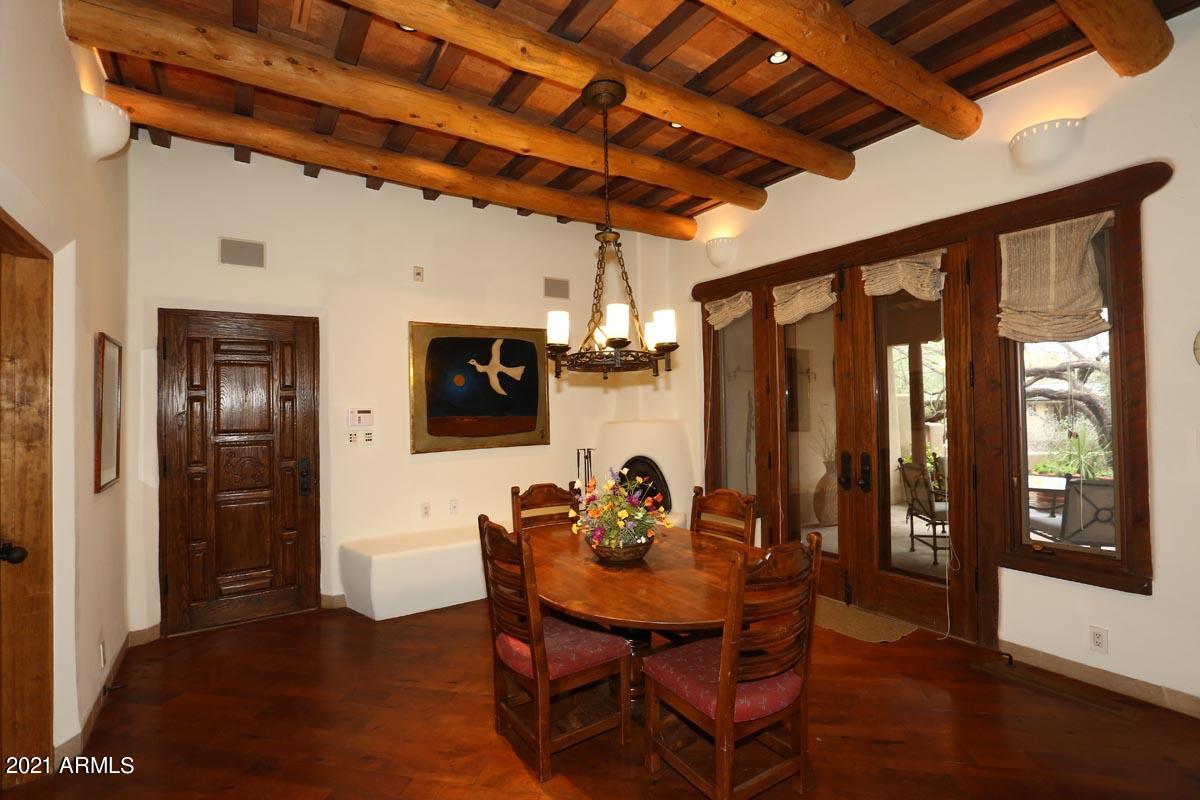 CASA BLANCA ESTATES LOT 20-37 & TR A - Residential