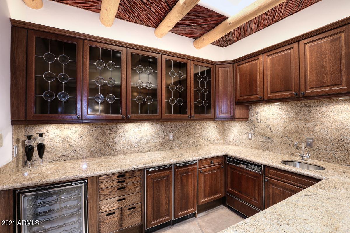 CASA BLANCA ESTATES LOT 20-37 & TR A - Residential