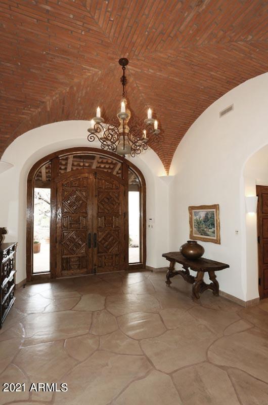 CASA BLANCA ESTATES LOT 20-37 & TR A - Residential