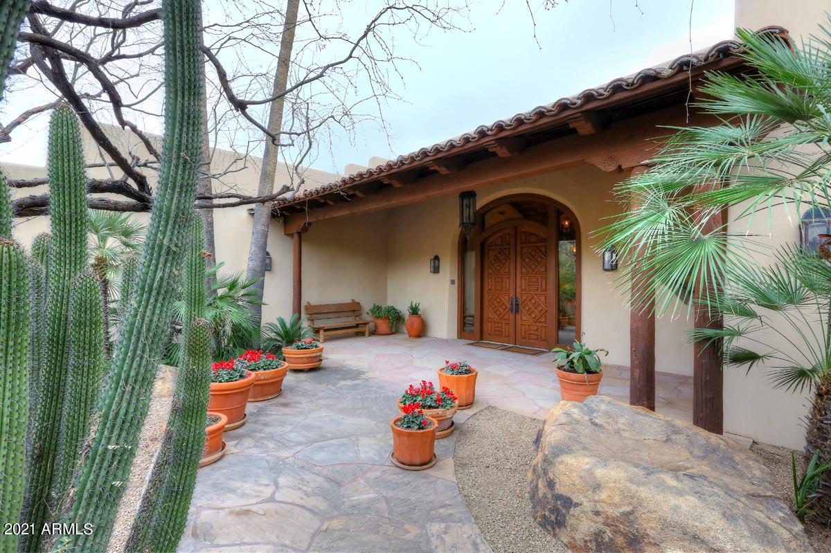 CASA BLANCA ESTATES LOT 20-37 & TR A - Residential