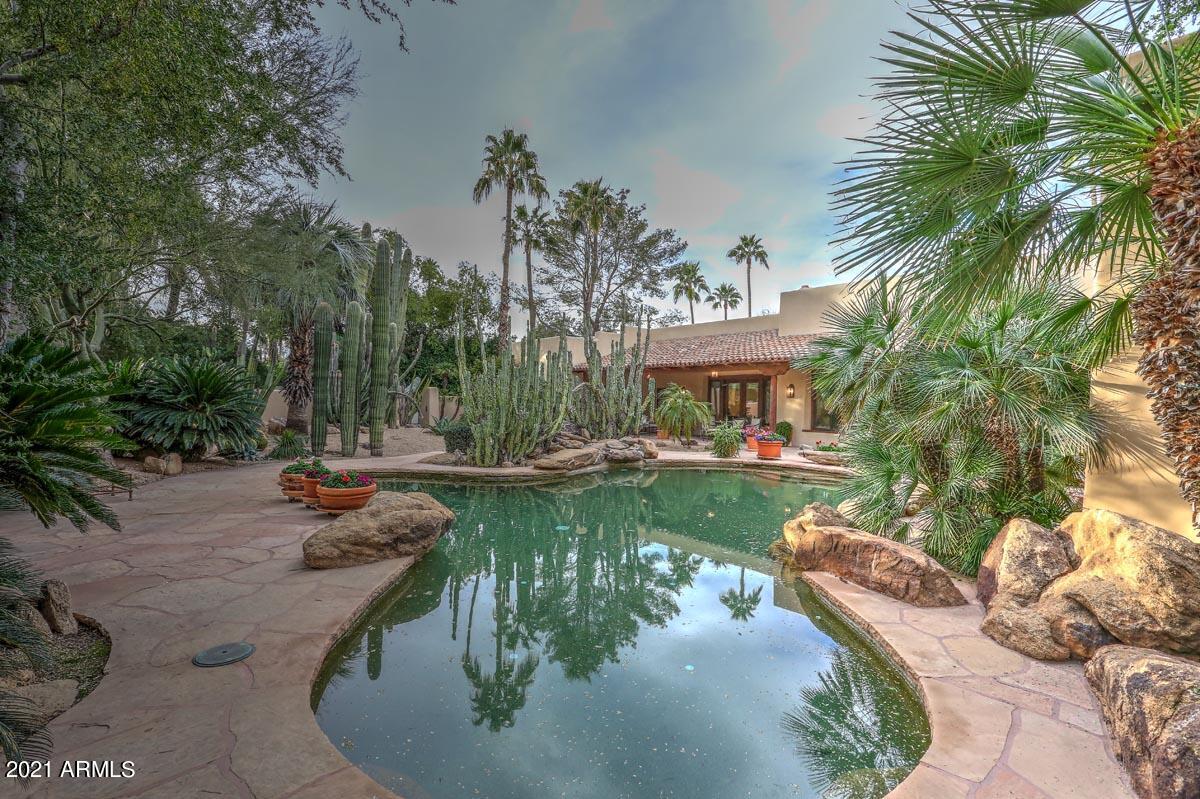 CASA BLANCA ESTATES LOT 20-37 & TR A - Residential