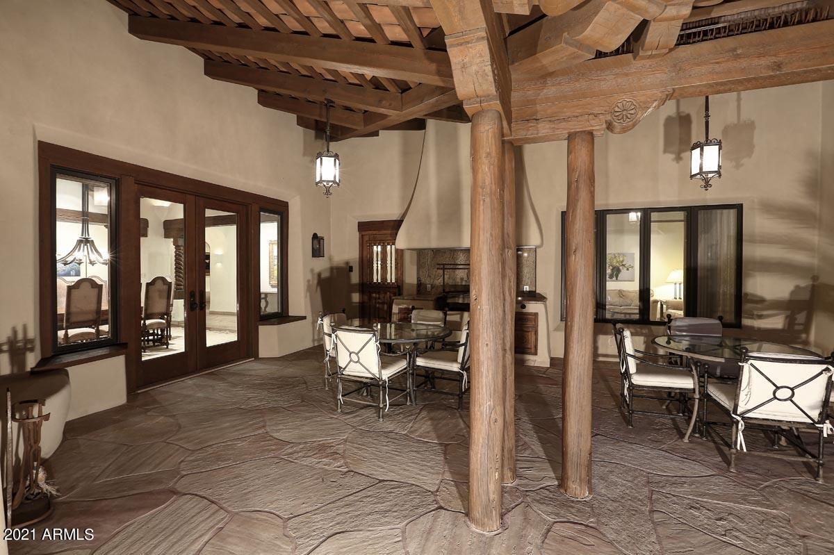 CASA BLANCA ESTATES LOT 20-37 & TR A - Residential