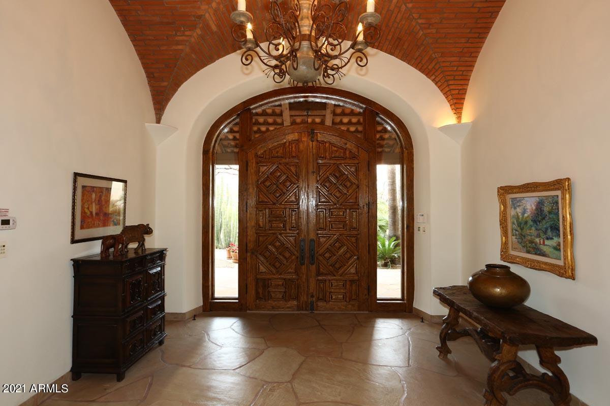 CASA BLANCA ESTATES LOT 20-37 & TR A - Residential