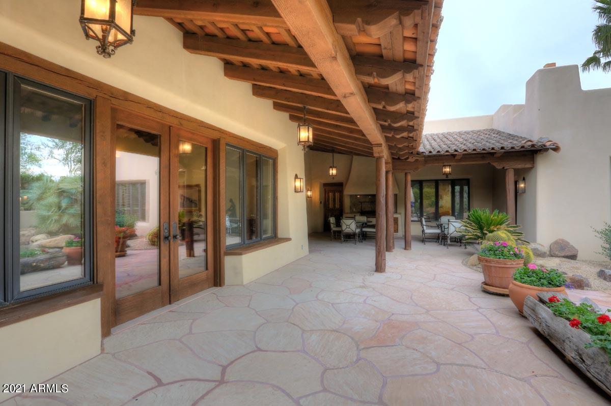 CASA BLANCA ESTATES LOT 20-37 & TR A - Residential