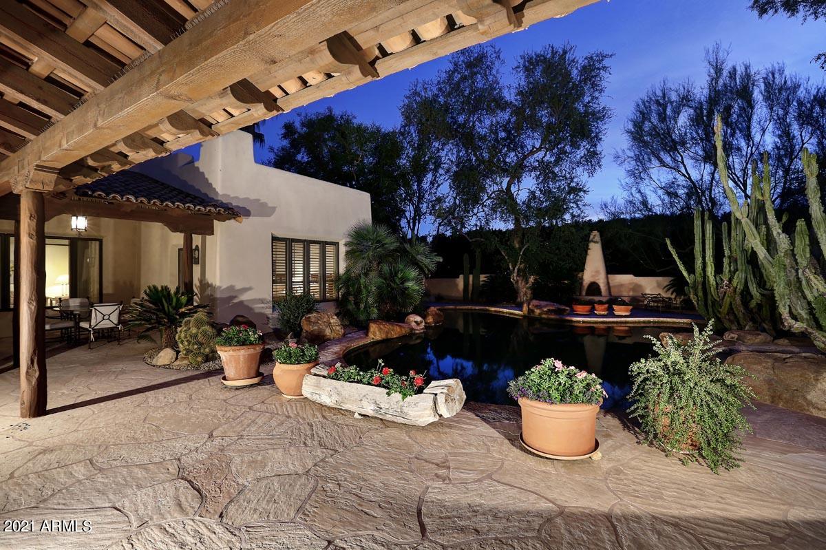 CASA BLANCA ESTATES LOT 20-37 & TR A - Residential