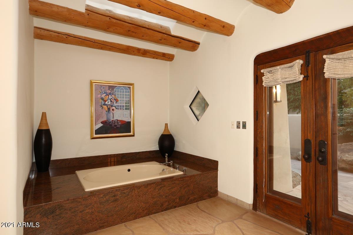 CASA BLANCA ESTATES LOT 20-37 & TR A - Residential
