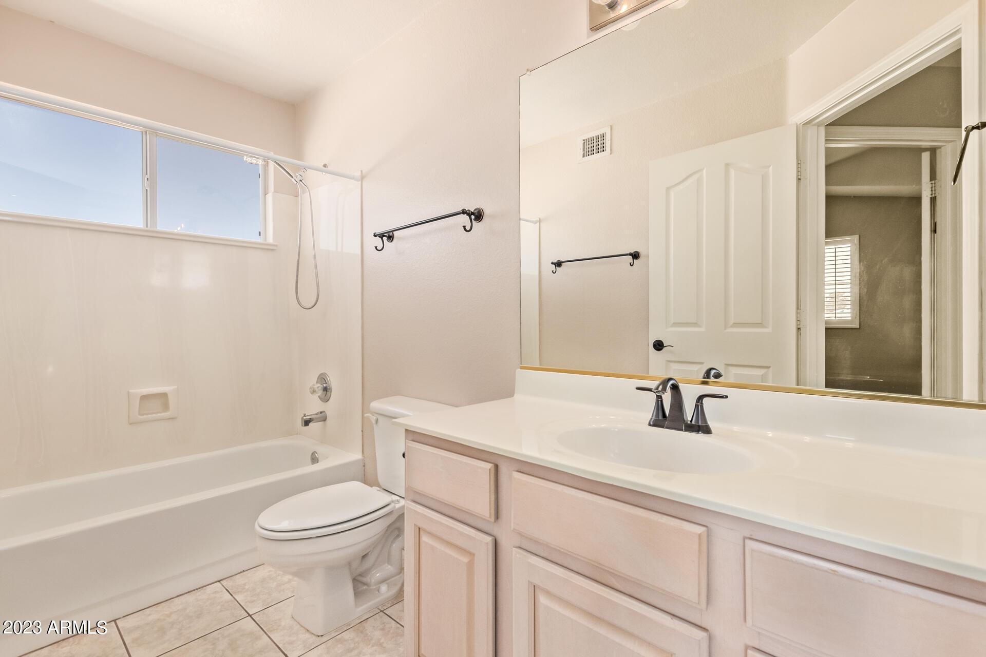 SILVERTON RANCH - Residential Lease