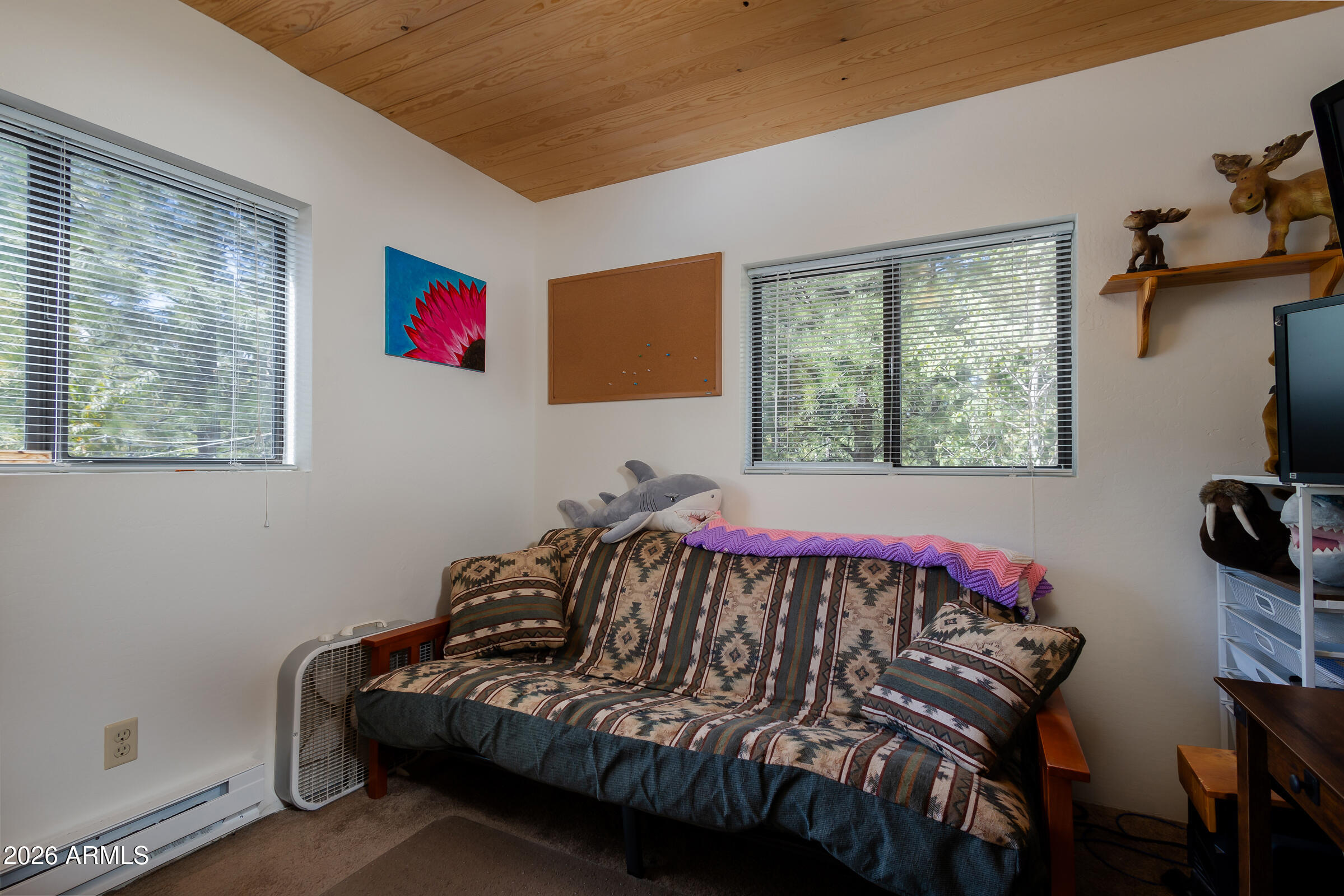 PINEWOOD 14 - Residential