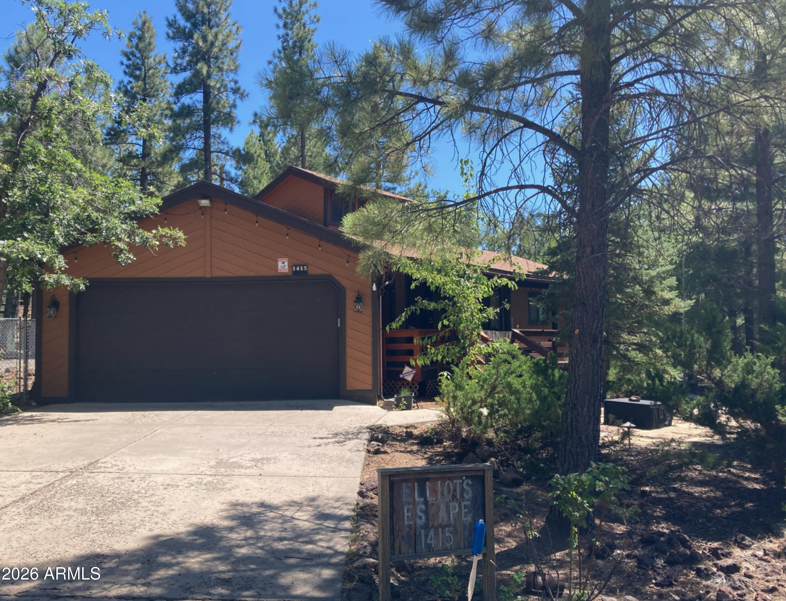 PINEWOOD 14 - Residential
